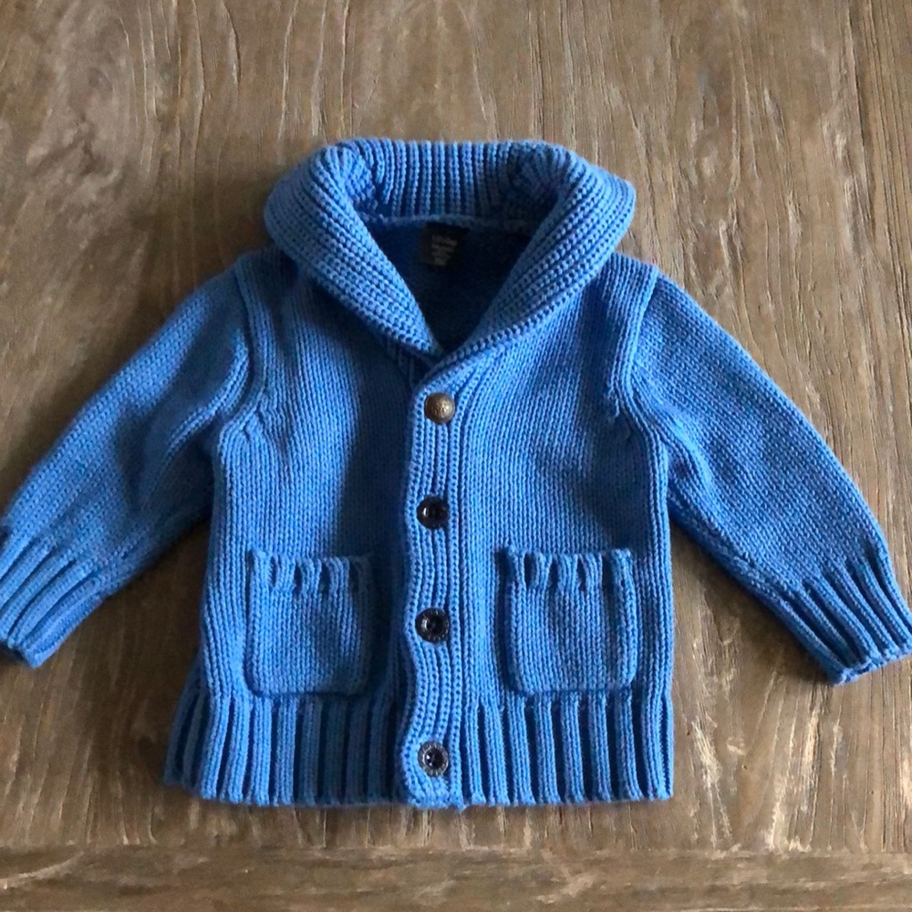 Absolutely adorable Baby Gap Knot Sweater 6-12m